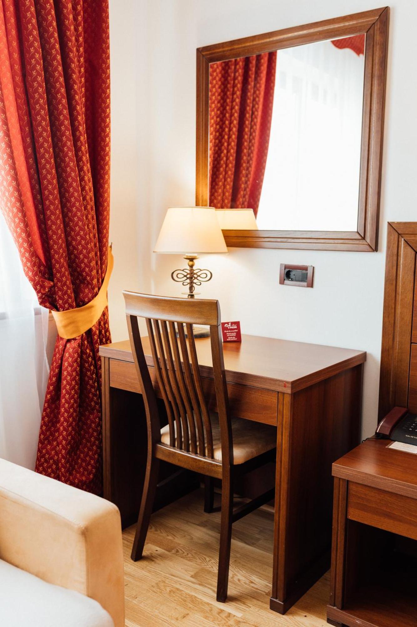 Hotel Picok Ðurđevac Екстериор снимка