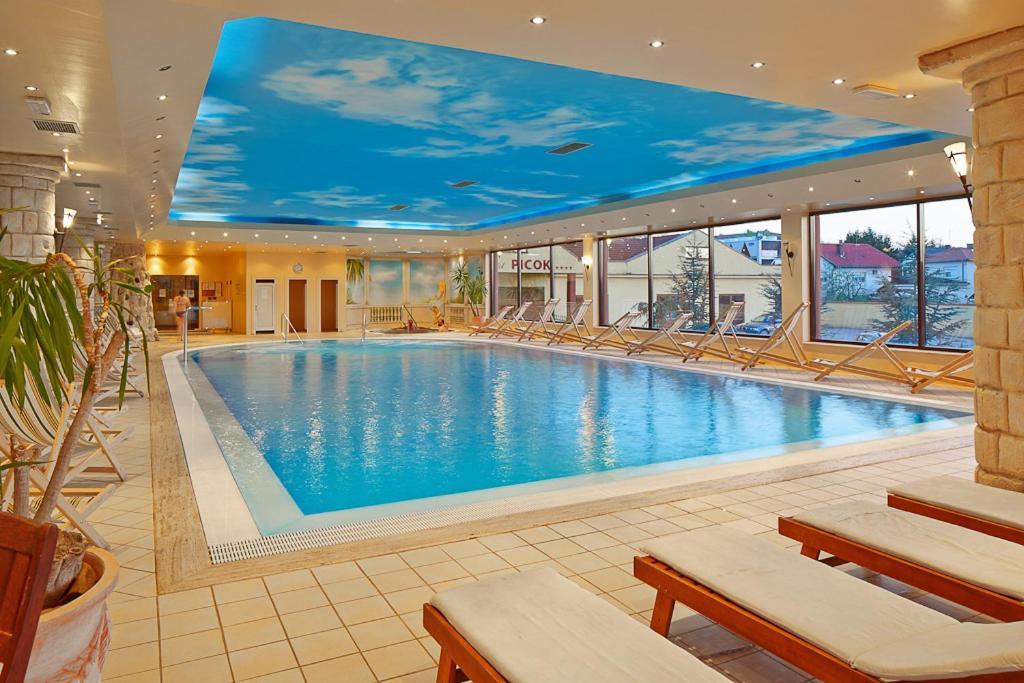 Hotel Picok Ðurđevac Екстериор снимка