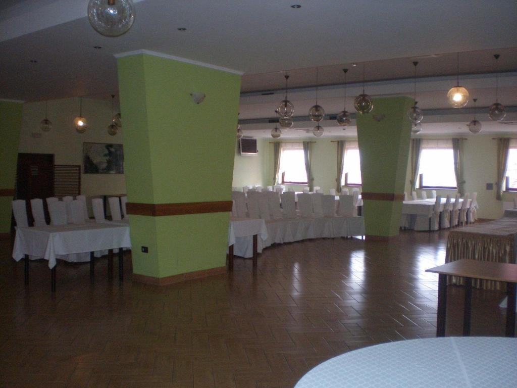 Hotel Picok Ðurđevac Екстериор снимка