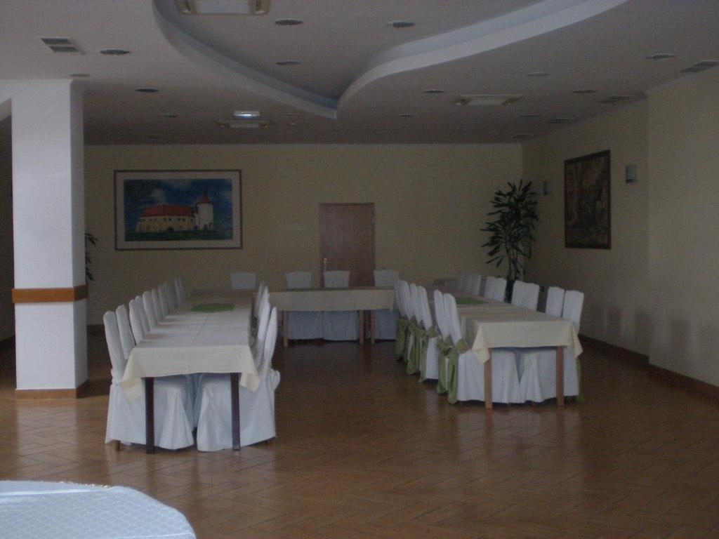 Hotel Picok Ðurđevac Екстериор снимка